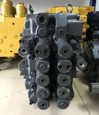 SH200 SH240A3 サムティオモ掘削機のスペアパーツのための水力主制御バルブアッシー 主制御バルブ