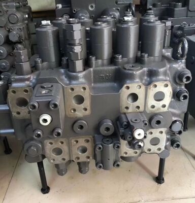 EC350D 油圧メインコントロールバルブアセンブリ 掘削機用スペアパーツ VOE14720610 メインコントロールバルブ