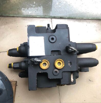 SK120 SK120-3 コベルコ掘削機の予備品用油圧制御バルブ アセンブリ KMX13YBB33001-00 YY30V00001F1 代理店 OEM
